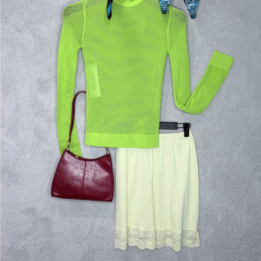 Women’s Lace-Hem Cream Skirt